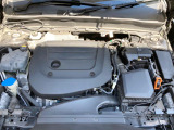 当店の認定中古車(VOLVO APPROVED CAR)はメーカー基準の車齢・走行に応じた内外装・機関の176項目もの項目に厳密な点検を実施。すべての基準を満たした自信を持ってお届けする中古車です。