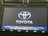 【純正9型ナビ】人気の純正ナビを装備しております。ナビの使いやすさはもちろん、オーディオ機能も充実!キャンプや旅行はもちろん、通勤や買い物など普段のドライブも楽しくなるはず♪