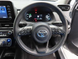 ぜひ展示車の運転席に座ってみてください。