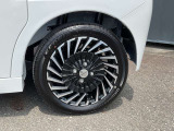 タイヤサイズ165/55R15&アルミロードホイール