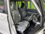 もちろん車内はキレイです♪よりクリーンな状態をキープしたいお客様には『ナノゾーンコート』がおすすめ!新型コロナウイルス対策や、除菌・消臭に効果を発揮し多くの方にご好評いただいております。
