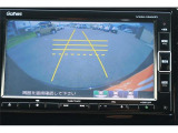 バックモニター付ですので、車庫入れも駐車もラクラクです。