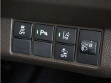 ◆障害物センサー◆車庫入れの時などに近くに障害物がある場合、障害物までの距離を音で知らせてくれます。