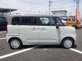 国の指定を受けた自社工場で、整備士が車検と点検整備を行っております。