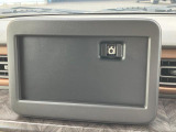 スズキ認定中古車とは、スズキが認定した検査員が、車両を検査し評価した、【車両状態証明書】付きの中古車です