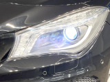 ●LEDヘッドライト:夜間走行時も良好な視界を確保し安心して運転できる高輝度LEDヘッドライトを装備!点灯速度が早く、消費電力も抑えられています。
