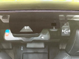 【トヨタセーフティセンス】走行中に前方の車両等を認識し、衝突しそうな時は警報とブレーキで衝突回避と被害軽減をアシスト。より安全にドライブをお楽しみいただけます。