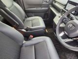 運転席周りきれいに掃除済みです