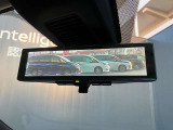 たくさん人や荷物を乗せてもクリアな視界を確保してくれるスマートルームミラー!