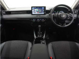 ◆視界広々で非常に運転しやすくロングドライブでも疲れを感じさせないすっきりとまとまったインパネ周りです。