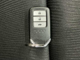 スマートキーです!ドアの施錠・解錠・エンジンの始動がスムーズで大変便利です!