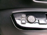 ドアミラーの鏡面の調節、格納は運転席からすべて操作できます!