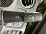 【オートライト(AUTO)】外の明るさをシステムが感知して、自動でヘッドライトが点灯します!ヘッドライトをつけ忘れを防ぐ便利機能です。