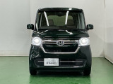 LEDヘッドライトを装備しています。LEDヘッドライトはとても明るく、雨の日や夜間走行も安全・安心です。オートライトコントロール付きで周囲の明るさに応じて自動で点灯・消灯します