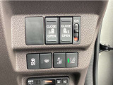 両側電動スライドドア装備!運転席からでもボタン一つで開閉可能です♪