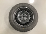 当社にてデモ走行時に装着していたワンシーズン使用の中古スタットレスタイヤ+ホイール4本セットを用意致しました。(2024年製、タイヤ+ホイールは現状渡し、保証対象外です)
