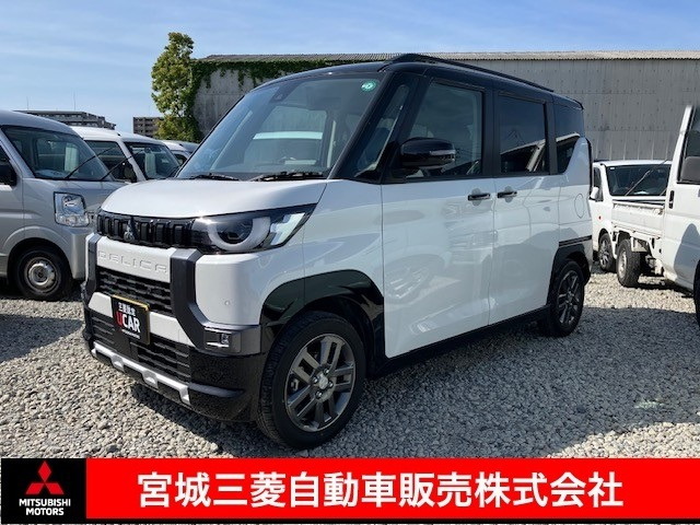 デリカミニ T プレミアム 4WD 