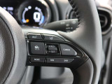 レーダークルーズコントロール(全車速追従機能付)付きです。車速に応じて追従支援してくれるので、ロングドライブも快適です。詳細は販売店スタッフまでおたずねください。