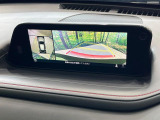 【360&deg;ビューモニター】専用のカメラにより、上から見下ろしたような視点で360度クルマの周囲を確認することができます☆死角部分も確認しやすく、狭い場所での切り返しや駐車もスムーズに行えます。
