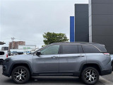 正規ディーラーの取り扱えるJEEPブランド保険もご用意!ご加入頂いた際、オリジナルサービスの『ボディ補修』『ガラス補修』『タイヤ補修』を無償で付帯いたします!※詳細はスタッフにお尋ねください。