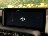【12.3インチワイドナビ】高級感とインパクトのある大型ワイドナビを装備。各種オーディオ操作はもちろん、横長ワイド画面でのマップ2分割表示など、利便性も高いナビです♪