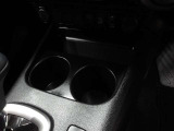 インパネにドリンクホルダーを配置☆飲みたい時にパッと取れる最適な場所に配置♪