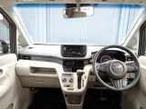 インパネ画像になります。車内は専門業者にて室内クリーニング施工済みなので、大変清潔です。