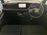 前席内装の全体像です。是非実車をご覧にお越し頂き実際にお座りください。
