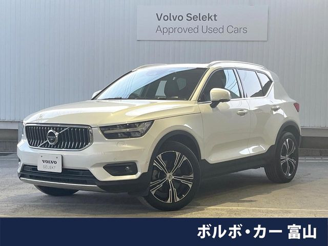 XC40 B4 AWD インスクリプション 4WD 