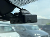 【ドライブレコーダー】映像・音声などの運転中の記録を残します。事故などを起こした起こされた時の証拠になりえますので、もしも時でも安心ですね。