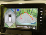 【アラウンドビューモニター】専用のカメラにより、上から見下ろしたような視点で360度クルマの周囲を確認することができます☆死角部分も確認しやすく、狭い場所での切り返しや駐車もスムーズに行えます。