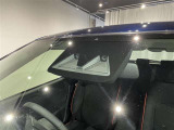 【衝突被害軽減ブレーキ】前方の車両や横断する歩行者などを検知した時、衝突回避や被害軽減をサポートします。