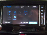 嬉しい装備です♪フルセグTV・DVD再生・Bluetoothオーディオに対応しています!!