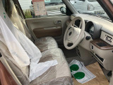 シートは運転する方の疲労が極力溜まらないように設計され、乗り心地も快適な素材を使用しています!是非一度ご来店いただき座ってみてください♪