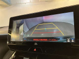 バックギアに入れると、このように後方が映し出されます!駐車の際とても安心!便利!最終確認はご自身の目と耳で必ず行ってください!
