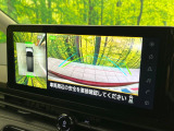 【アラウンドビューモニター】専用のカメラにより、上から見下ろしたような視点で360度クルマの周囲を確認することができます☆死角部分も確認しやすく、狭い場所での切り返しや駐車もスムーズに行えます。