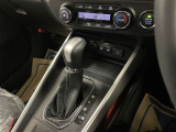 運転席・助手席シートヒーター付き♪お尻や腰回りを温めてくれますよ(^^♪