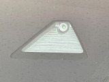 【i-ACTIVESENSE】走行中に前方の車両等を認識し、衝突しそうな時は警報とブレーキで衝突回避と被害軽減をアシスト。より安全にドライブをお楽しみいただけます。