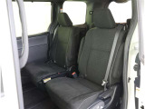 ゆとりある広々とした車内空間は、ドライブを始め買い物やレジャーなど、幅広く活躍します。一人でもみんなとでもお出かけを楽しみましょう!