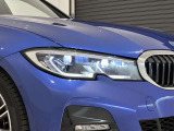 BMWレーザーライトとても明るく配光も良いので夜間の運転も安心です。