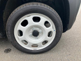 ご納車前にはプロの整備士が点検を行い、交換の必要がある部品は交換してからご納車いたします。また、その後の点検・整備・車検等も当社にお任せください。
