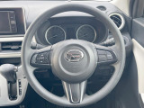 【ステアリングスイッチ】運転中、前方から目線をそらすことなく、オーディオ等の操作が可能な便利機能!安心&快適なドライブを演出してくれます♪