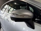 メルセデスの認定中古車「サーティファイドカー」には、最大100項目にも及ぶ点検・整備項目が設定されています>