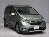 『ACC(車両追随機能)』で、予め設定した速度内で自動でスピードを調整。高速道路などの運転の時には、常に一定の車間距離を保つことができ、安全な運転と快適なドライブをサポートしてくれます。