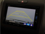 ◆バックカメラ◆リバースにするだけで映ります、後方の安全確認や、狭い駐車場での車庫入れ、雨の日や夜間など視界の悪い時に便利です!安全にバックする為には欠かせない装備です。