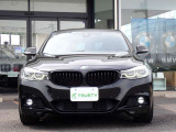 BMW在庫保有台数常時100台以上!ご来店の際はBMW本店(厚木市下荻野140-1)にご来店ください!弊社自慢の全天候型ショールーム!BMW在庫保有台数常時100台以上ございます!