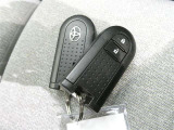 ◆◆◆キーを取り出すことなくドアの施開錠、エンジンの始動が可能で便利な「スマートキー」付きです!!!