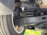 お車を安心してお乗りいただく為には、足回りの定期点検が欠かせません。サービスサポート(有償保証)では無料点検もご提供しており、安心のカーライフをお過ごしいただけるサポート体制が整っています。