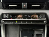 【 オートエアコン 】車内温度を感知して自動で温度調整をしてくれるのでいつでも快適な車内空間を創り上げます!
