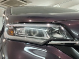 LEDヘッドライトは、点灯の瞬間から最大光量を発揮し、突然暗くなるトンネルなどでの安定感を高めます。
